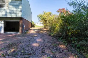 265 Sherwood Dr, Monaca, PA 15061 - Photo 23