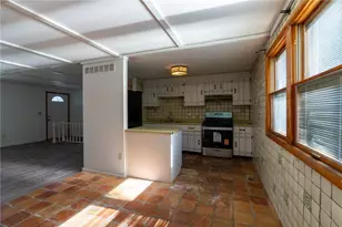 265 Sherwood Dr, Monaca, PA 15061 - Photo 5