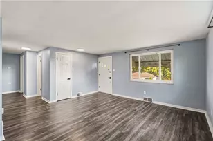 654 Northcrest Dr, Pittsburgh, PA 15226 - Photo 11