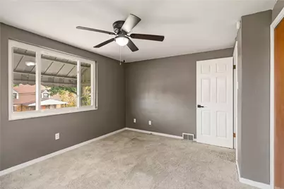 654 Northcrest Dr, Pittsburgh, PA 15226 - Photo 33