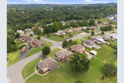 2202 Juanita Dr, Robinson Twp, PA 15108 - Photo 35