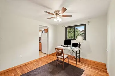 2214 Old Oak Dr, Pittsburgh, PA 15220 - Photo 13
