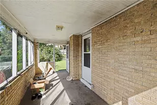 2214 Old Oak Dr, Pittsburgh, PA 15220 - Photo 25