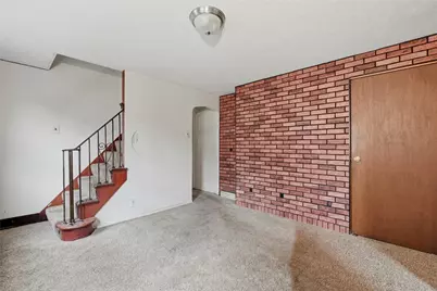 33 Wood St, Harrison Township, PA 15065 - Photo 5