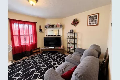 286 Sherman Ave, Vandergrift, PA 15690 - Photo 5