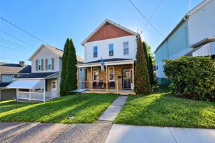 919 Cooper St, Vandergrift, PA 15690 - Photo 1