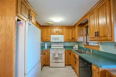 319 Prospect St, Uniontown, PA 15401 - Photo 7