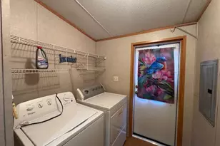 32 Village Dr, East Huntington, PA 15666 - Photo 23