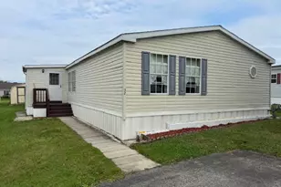 32 Village Dr, East Huntington, PA 15666 - Photo 1