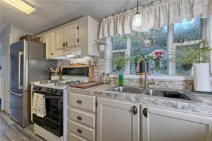 2815 Pine Vale Rd, Montgomery-Grant, PA 15742 - Photo 9