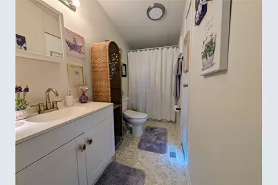 204 Peach Ct, Economy, PA 15143 - Photo 17