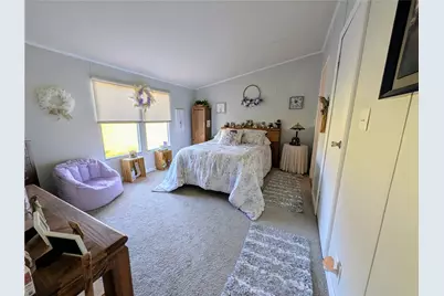 204 Peach Ct, Economy, PA 15143 - Photo 15