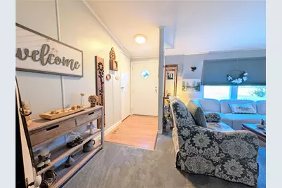 204 Peach Ct, Economy, PA 15143 - Photo 5