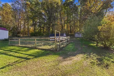 2080 Indian Head Rd, Saltlick Township, PA 15469 - Photo 9