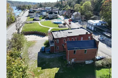 550 Front St, East Bethlehem, PA 15417 - Photo 23
