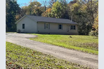 367 Hollowvue Rd, Big Beaver, PA 16157 - Photo 1