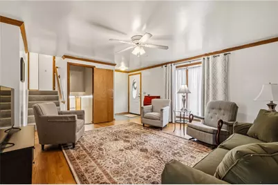 534 Fieldcrest Dr, Pittsburgh, PA 15209 - Photo 5