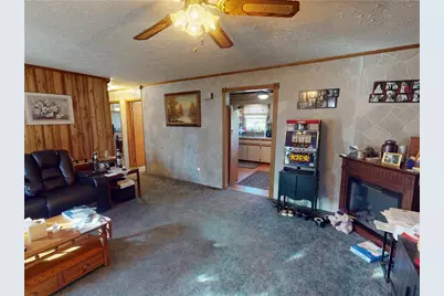 318 Beechwood Ave, Farrell, PA 16121 - Photo 15