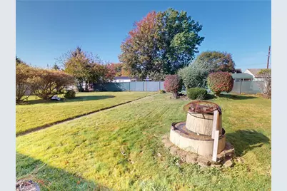 318 Beechwood Ave, Farrell, PA 16121 - Photo 5