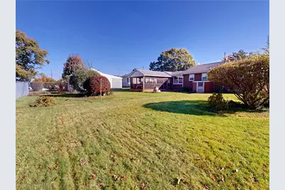 318 Beechwood Ave, Farrell, PA 16121 - Photo 3