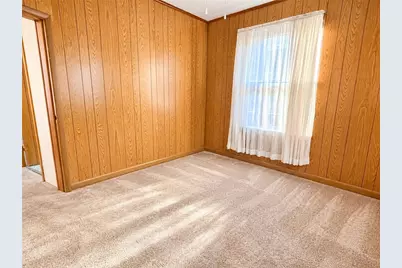 405 Parkway St, Freedom, PA 15042 - Photo 9