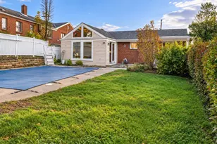 921 Shadycrest Rd, Beechview, PA 15216 - Photo 27