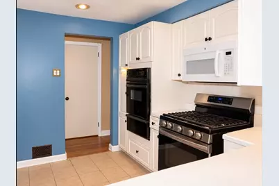921 Shadycrest Rd, Beechview, PA 15216 - Photo 13