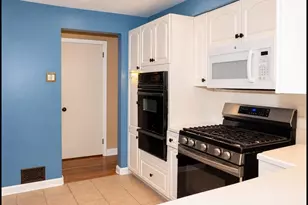 921 Shadycrest Rd, Beechview, PA 15216 - Photo 13