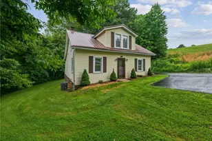 617 Pacek Rd, Unity Township, PA 15601 - Photo 3