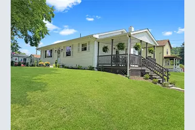 659 6th St, Taylor Township, PA 16160 - Photo 3