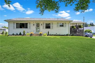 659 6th St, Taylor Township, PA 16160 - Photo 1