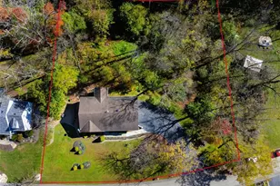908 Essex Dr, Hempfield Township, PA 15601 - Photo 29