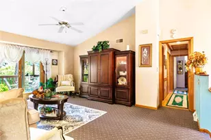 908 Essex Dr, Hempfield Township, PA 15601 - Photo 15