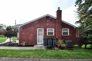 1011 Santa Monica Dr, Port Vue, PA 15133 - Photo 23