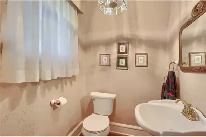 1111 Connoquenessing Ter, Ellwood City, PA 16117 - Photo 11