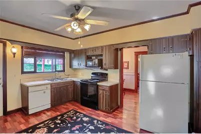 1111 Connoquenessing Ter, Ellwood City, PA 16117 - Photo 15