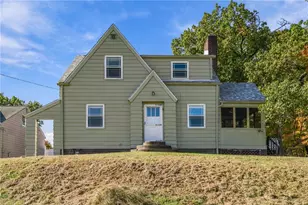 702 Summit St, Coraopolis, PA 15108 - Photo 1