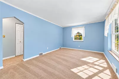 2889 Woodland Cir, Hampton, PA 15101 - Photo 9