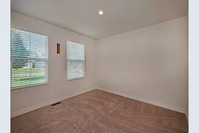 560 Birch Drive, Chartiers, PA 15342 - Photo 7
