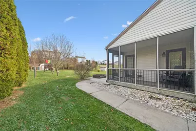 451 Peregrine Dr, North Huntingdon, PA 15642 - Photo 33