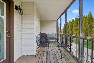 451 Peregrine Dr, North Huntingdon, PA 15642 - Photo 3