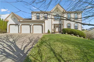 451 Peregrine Dr, North Huntingdon, PA 15642 - Photo 1