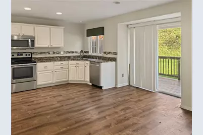 603 Village Green Blvd, Adams Township, PA 16046 - Photo 5