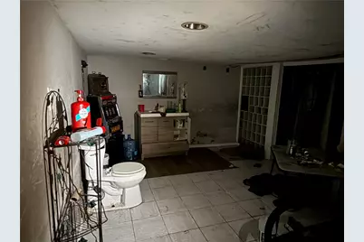 1142 Hamilton Ave, Farrell, PA 16121 - Photo 5