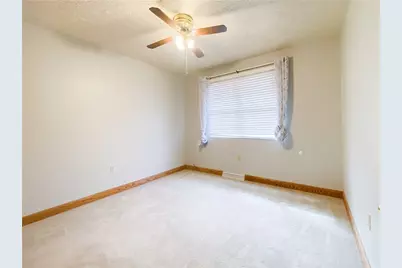 2902 Darlington Rd #504, Chippewa Township, PA 15010 - Photo 13
