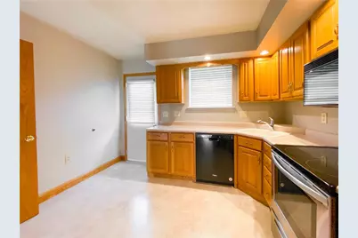 2902 Darlington Rd #504, Chippewa Township, PA 15010 - Photo 7
