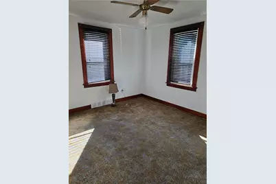 947 Hazel Ave, Ambridge, PA 15003 - Photo 7