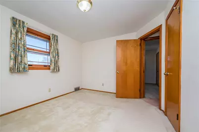 140 Victoria Dr, White Oak, PA 15131 - Photo 19