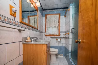 140 Victoria Dr, White Oak, PA 15131 - Photo 21