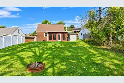 1003 Sunset Blvd, Ellwood City, PA 16117 - Photo 3